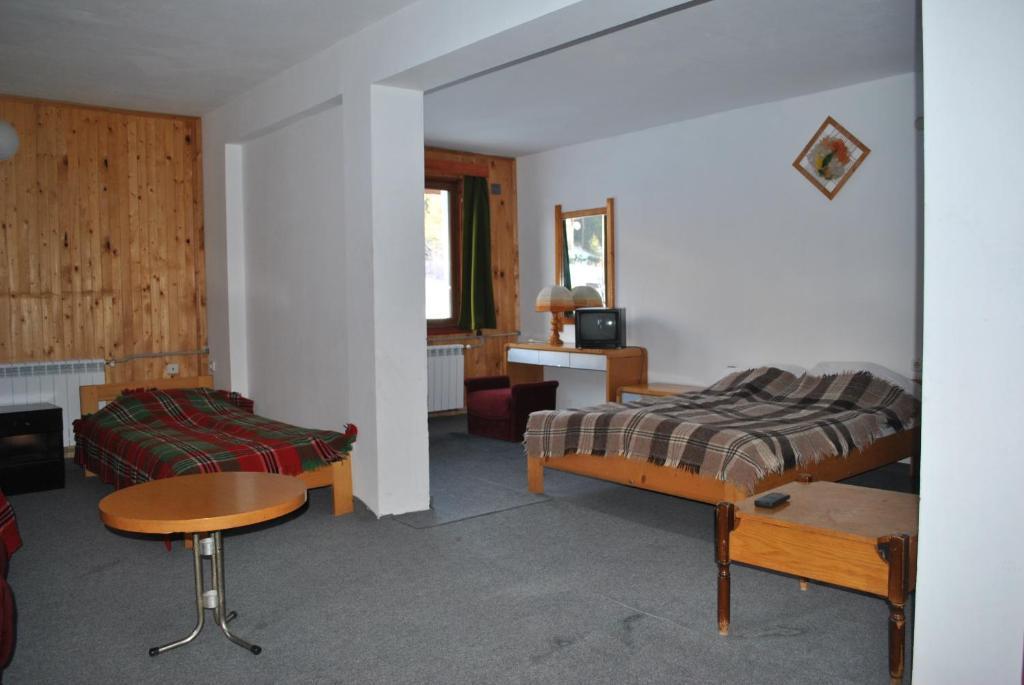 Kris Guesthouse Stoykite 部屋 写真